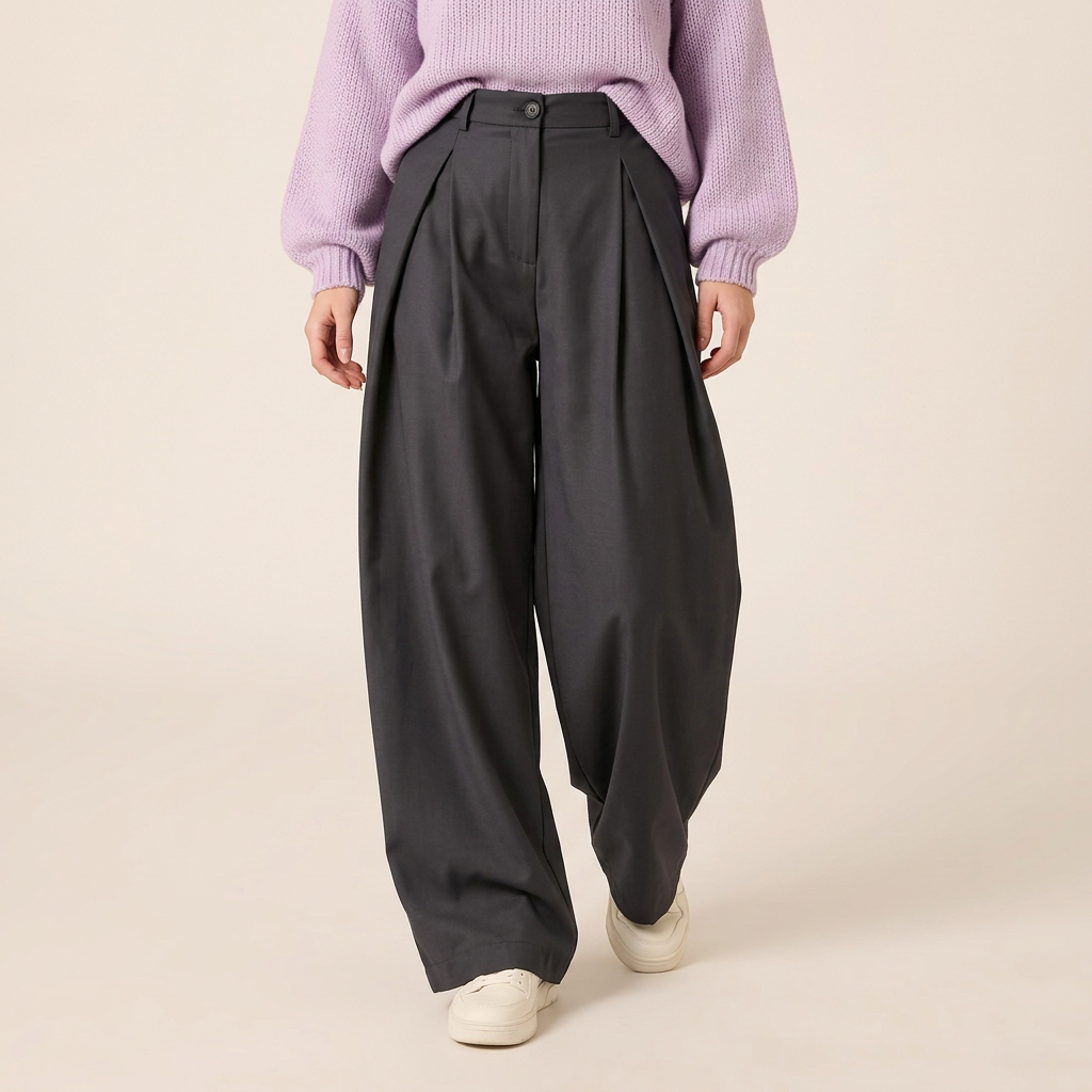 Gray oversized pleated trousers three-quarter fit