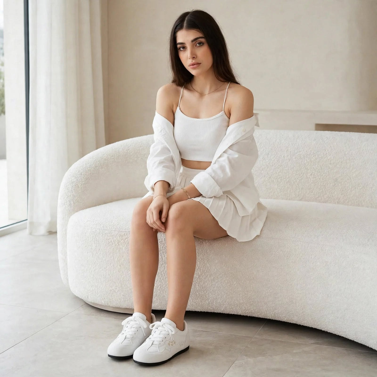 Cat Detail Retro Low-Top Sneakers